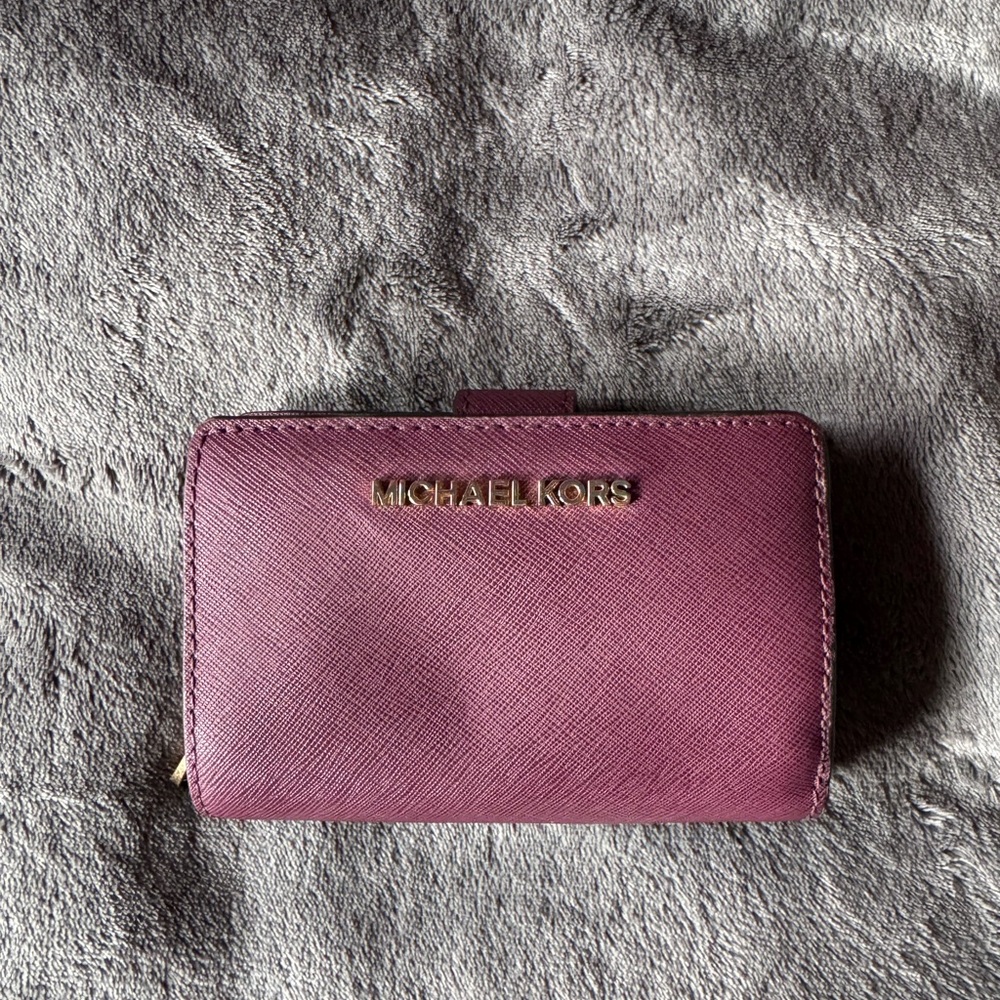 Michael Kors Women's Purple/maroon Wallet